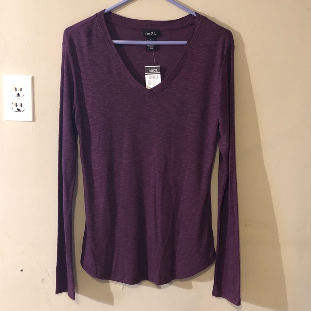 Rue 21 plum colored long sleeve v neck
